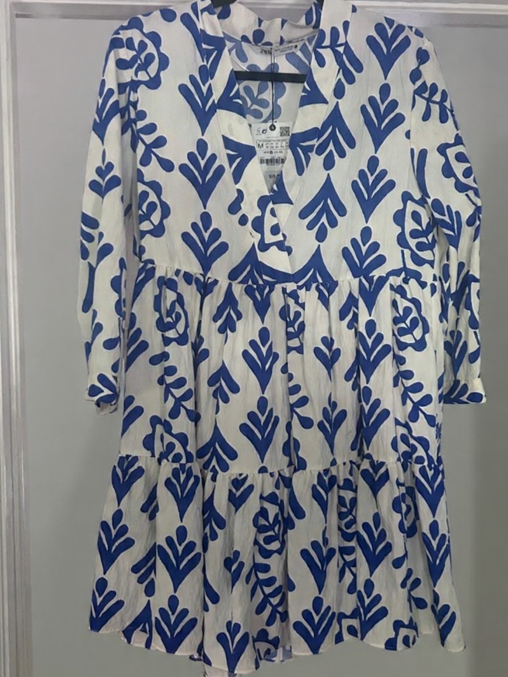 Zara Carrie White and Cobalt Blue Printed V-Neck Dress - Picture 4 of 6
